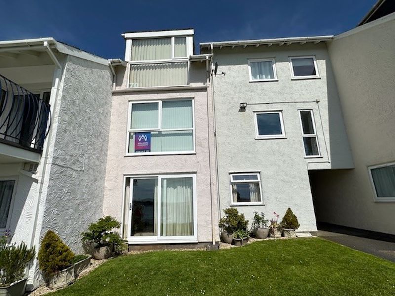 Front External- click for photo gallery